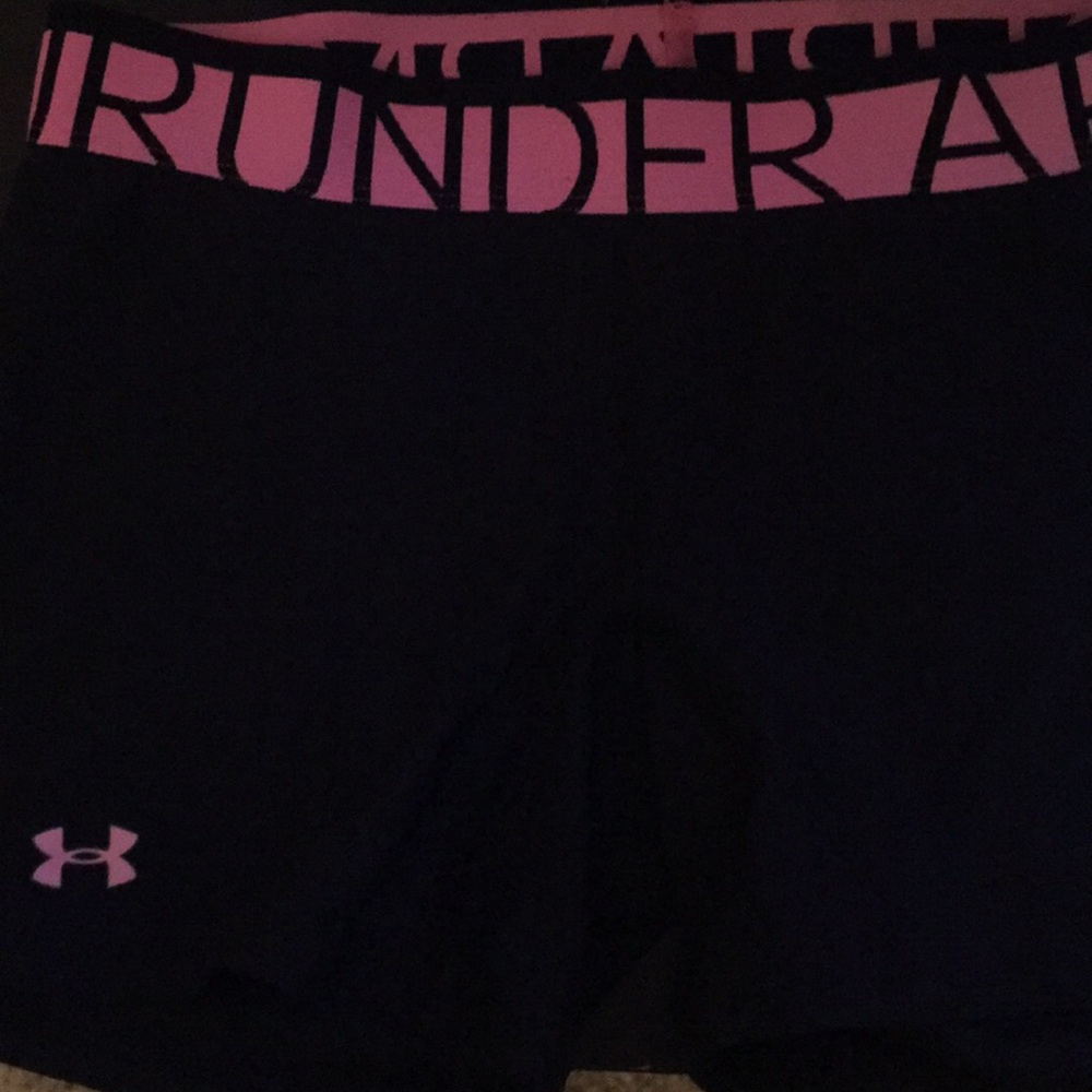 Medium Under Armour black pink compression shorts